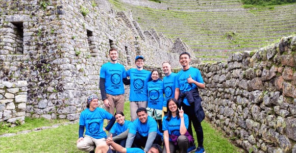 Cusco: Machu Picchu 2-Day Inca Trail with Vistadome Train