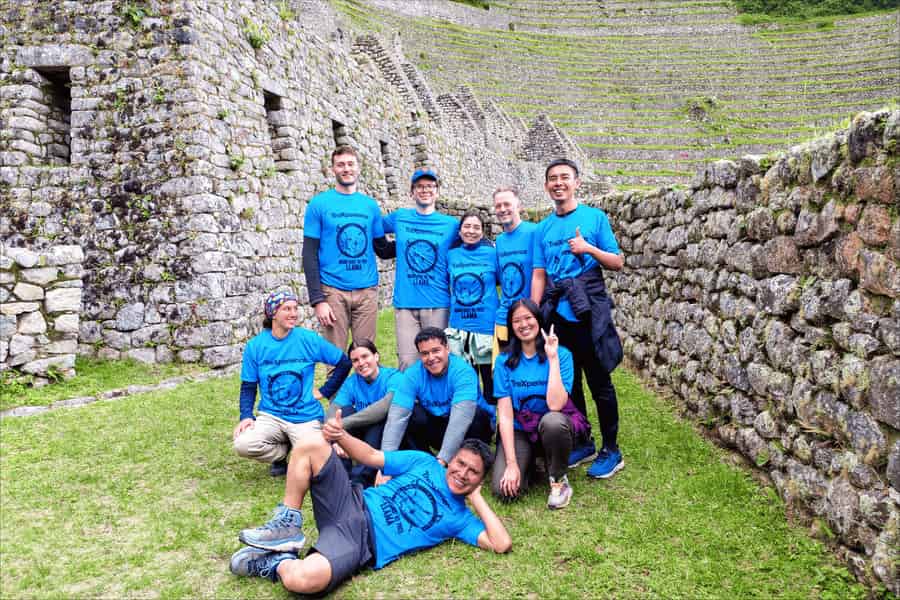 Ab Cusco: 2-tägige Inka-Pfad-Tour zum Machu Picchu mit Vistadome-Zugfahrt. Foto: GetYourGuide Ab Cusco: 2-tägige Inka-Pfad-Tour zum Machu Picchu mit Vistadome-Zugfahrt. Foto: GetYourGuide