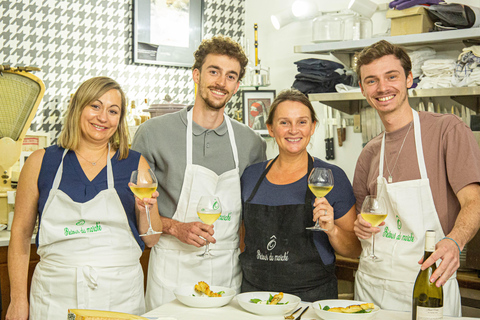 Lyon: Cook a seasonal menu with products from local producers