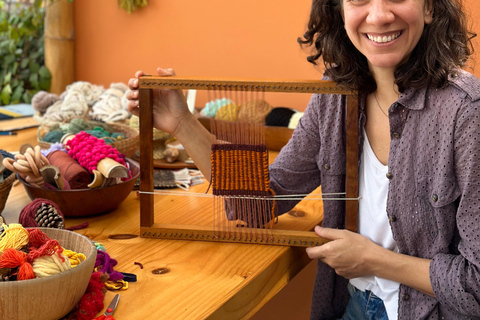 Miraflores: Weaving workshop with Peruvian fibers and a cultural focus