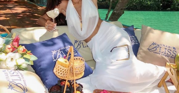 Krabi: Hong Island Private Luxury Longtail Boat Trip