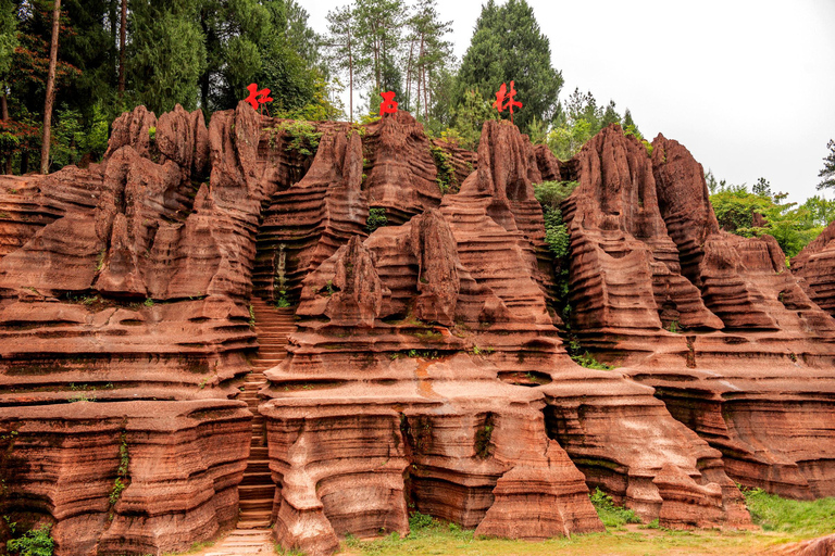 Zhangjiajie: Miao Village, Red Stone Forest & Furong Tour