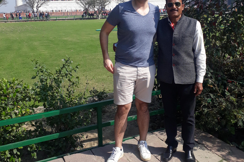 泰姬陵与阿格拉堡之旅（含标志性摄影环节）探索泰姬陵（仅限导览）