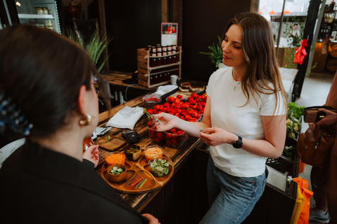 Riga: Āgenskalns Market Guided Gastro Tour
