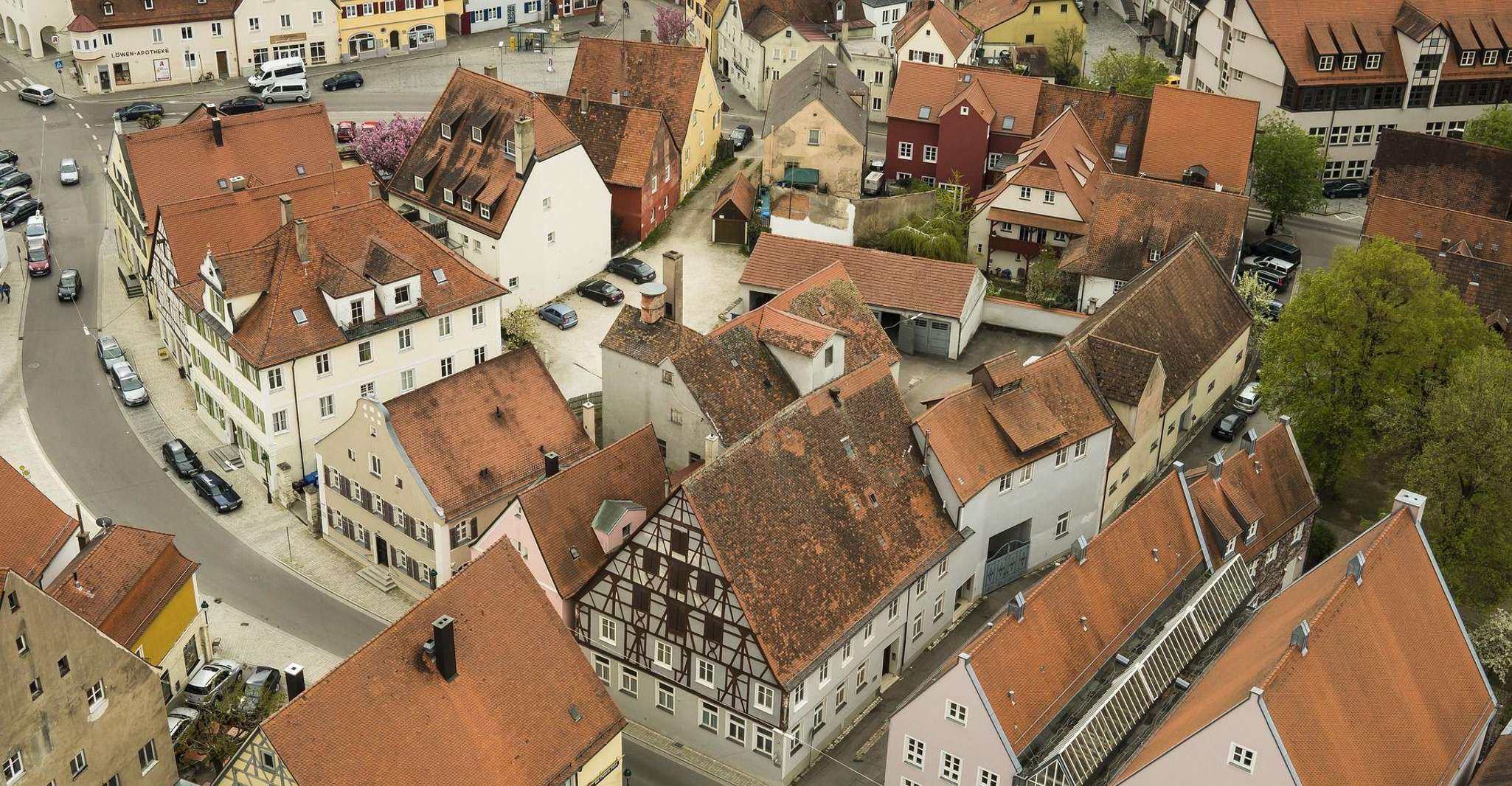 Nördlingen Tour privato a piedi guidato - Hizvo