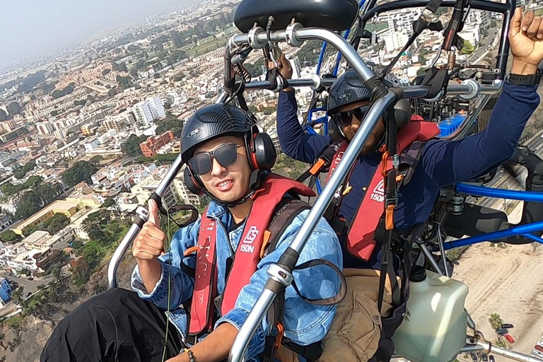 Lima: Paratrike Experience | Fly over the beaches of the Costa Verde