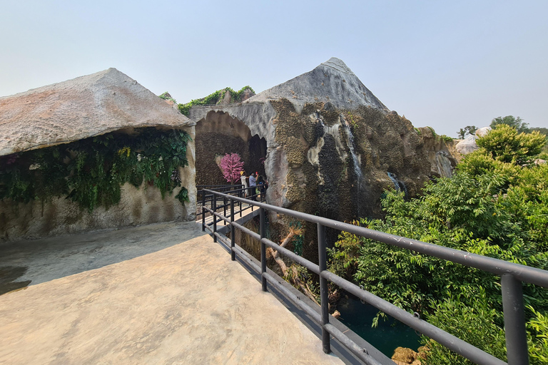 Chiangmai : Cascada pegajosa &amp; Tierra de ángeles &amp; Wat ban den.