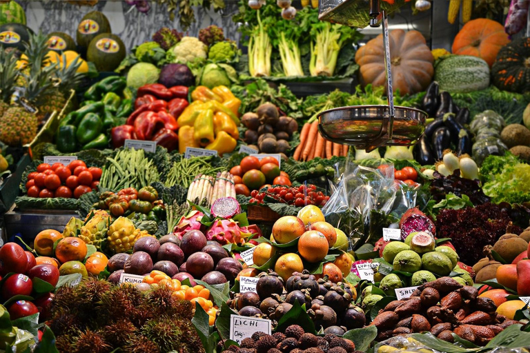 DJERBA: KOETSRIT NAAR DE MIDOUN MARKT.