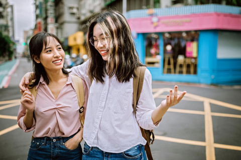 Taipei: Private Photoshoot at Iconic Landmarks Premium: 50 photos | 60 mins
