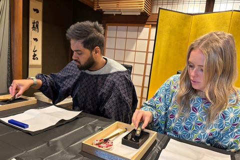 Kyoto: Japanese Calligraphy Experience in a Historic House
