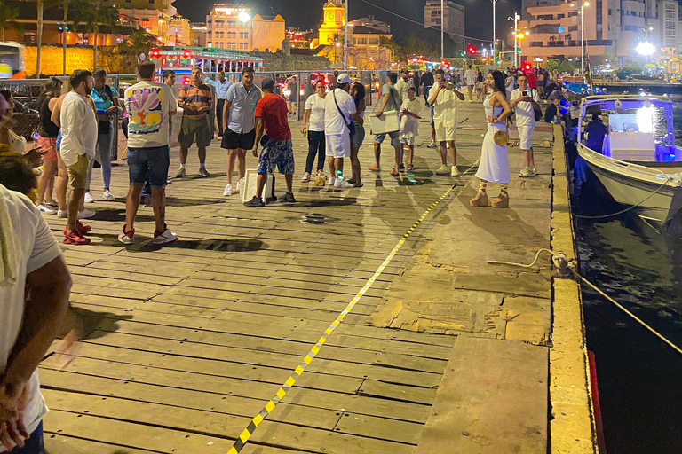 Cartagena: Tour por la bahía en barco deportivo