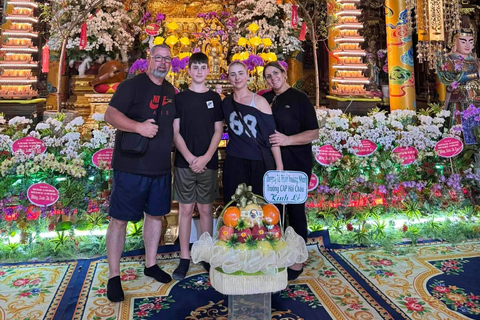 Da Nang Night Foodie & Sighseeing Motorbike by Ao Dai Riders Private Trip by 5 Best Dishes