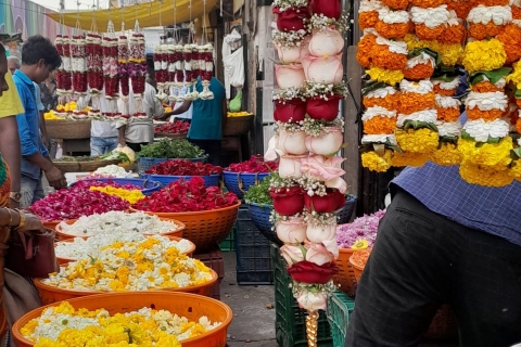 Mumbai: Dharavi Slum, Dhobi Ghat And Flower Market. Group Tour: Dharavi Slum, Dhobi Ghat and Flower Market