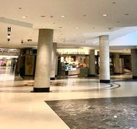 Toronto, PATH Underground City Walking Tour - Hizvo