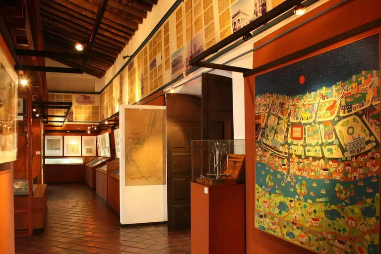 Asunción: Guided Walking Tour with a local