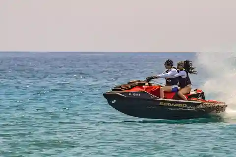 Miami: Passeio de Jet Ski Auto-guiado | Acelera pela Baía de Biscayne