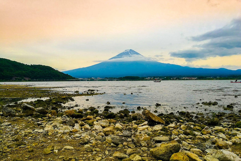 Von Tokio aus: Private Ganztagestour mit Guide zum Berg Fuji