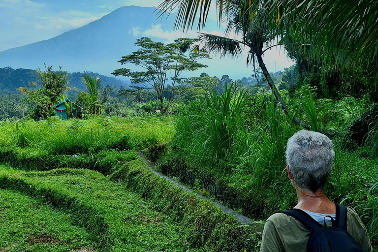 Sidemen Trekking : Une marche dans une perspective différente