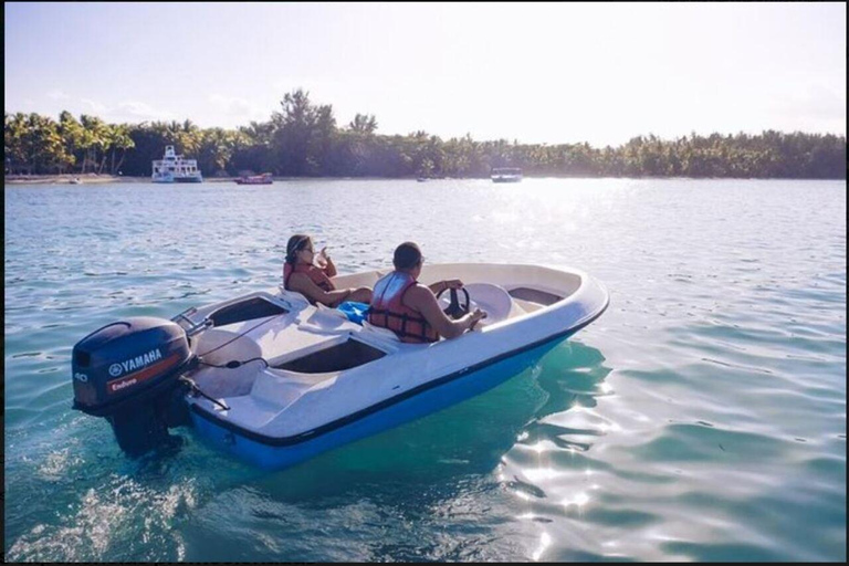 Aventura en Lancha Rápida y Snorkel desde Punta Cana