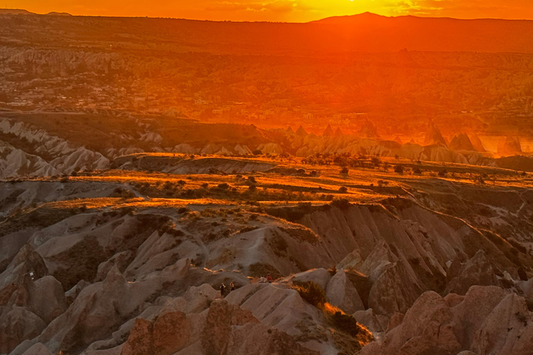 Capadócia: assistindo ao pôr do sol com vinho no Red Valley