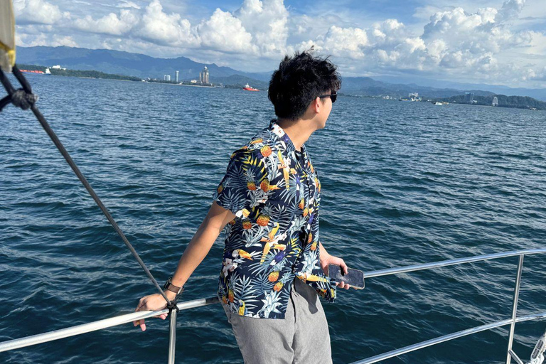 Kota Kinabalu: Catamaran Snorkel & Sailing Tour with Meal Catamaran Afternoon Session