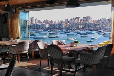 Do Cairo: Tour particular de um dia em Alexandria com guia de turismo e almoçoDo Cairo: excursão privada de um dia em Alexandria com guia e almoço