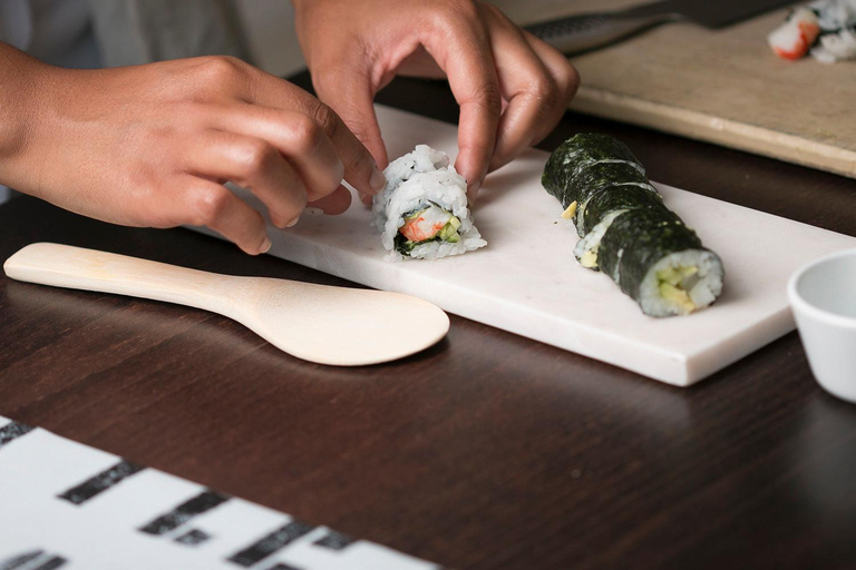San Diego: Sushi Making Class With a Local Chef