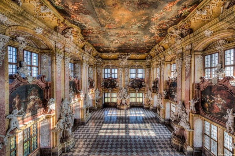 Wrocław: Lubiąż Abbey Private Half-day Tour with Transfer