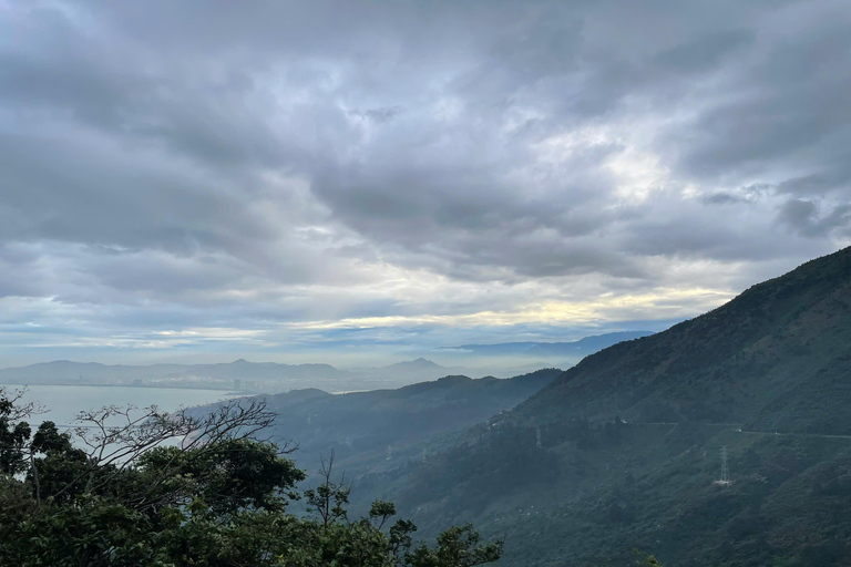 Da Nang: Hue Imperial Citadel and Khai Dinh Tomb Tour Join with Group Tour by Bus through Hai Van Tunnels