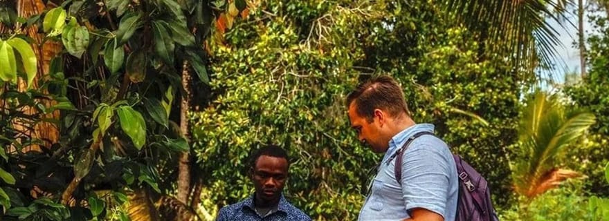Pemba : visite d'une plantation d'épices et dégustations