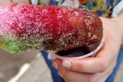 Tour gastronômico pelas ruas e praias de Mumbai com mais de 10 degustaçõesTour pela comida de rua e praia de Mumbai: coma e beba como um morador local