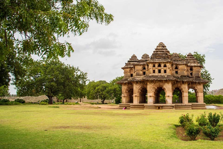 Esplorazione dell'India meridionale: dal Karnataka a Goa con hotel a 3 stelleEsplora il sud dell'India: dal Karnataka a Goa con hotel a 3 stelle