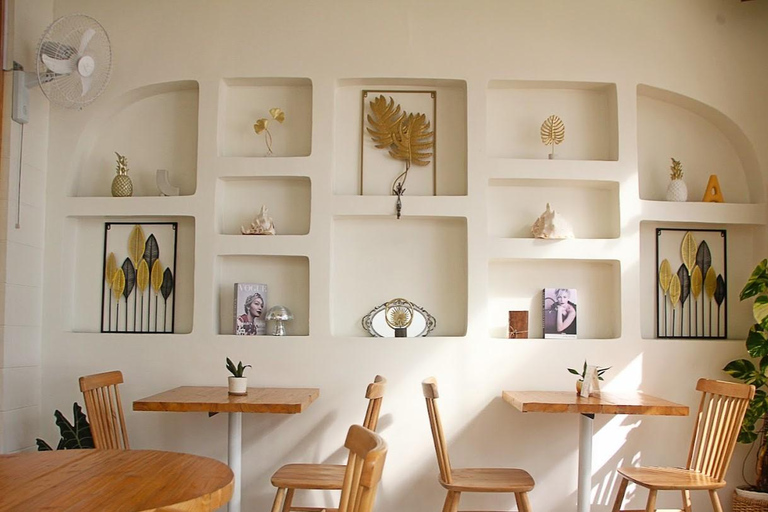 Boracay: Private Land Tour and Lunch with Seaview Private Land Tour with Lunch (4 pax)