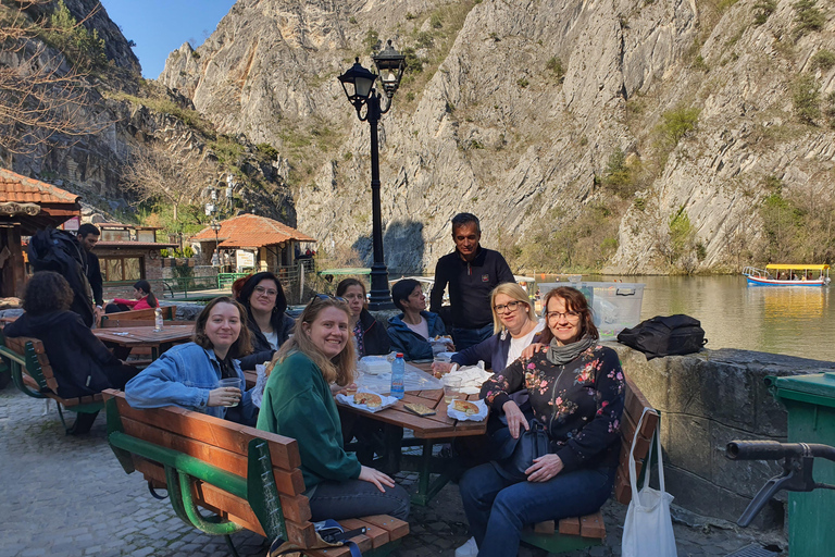 Skopje: Millennium Kruis, St.Pantelemon, Canyon Matka &amp; picknick