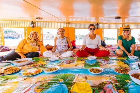 Assouan : Promenade en felouque sur le Nil et repas égyptien
