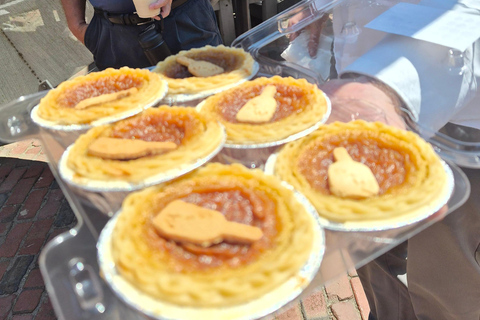 Toronto: Express - St. Lawrence Market+Distillery Food Tour