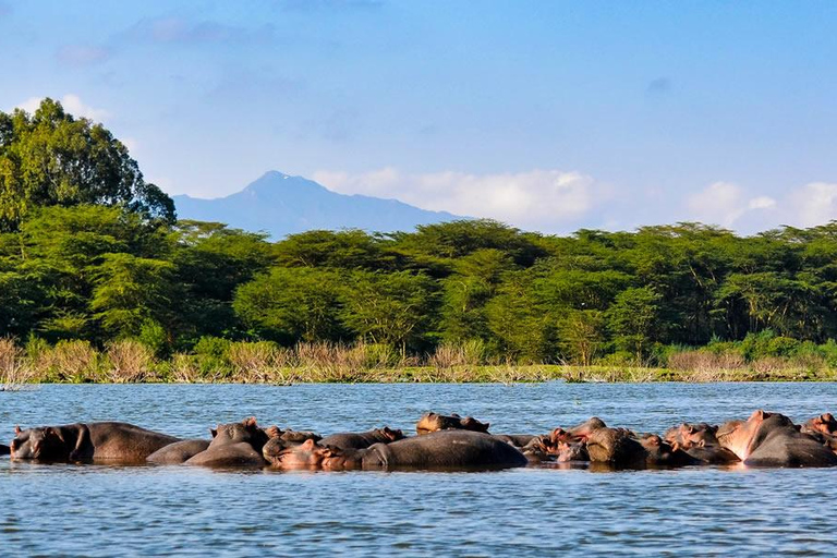 Nairobi: Hell's Gate & Crescent Island 2-Day Tour