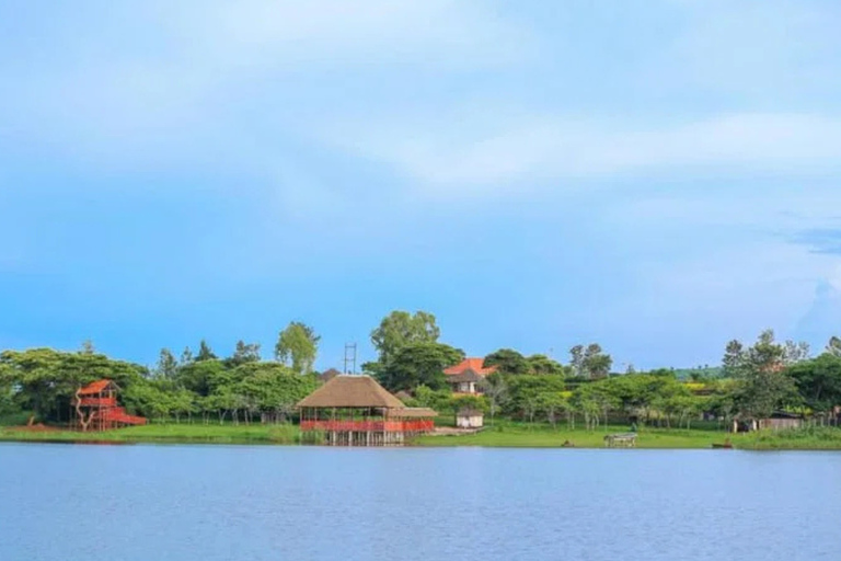 Bugesera Farm Experience, Local Meal & Sunset Boat Tour