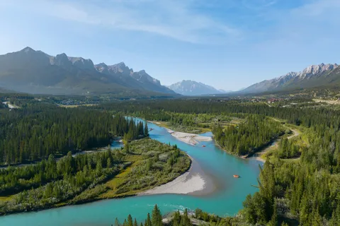 Canmore: 1.5 Hour Scenic Raft Tours in the Rockies