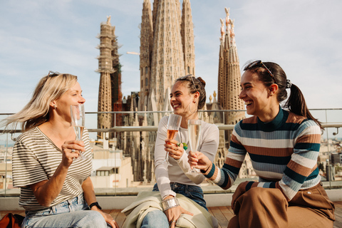 Barcelona: Sagrada Familia Evening Tour with Cava