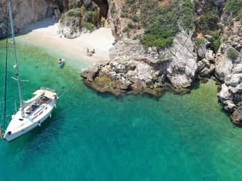 Small-Group Sailing Cruise in Nafplio with Local Treats