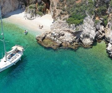 Zeilcruise in kleine groep in Nafplio met lokale lekkernijen