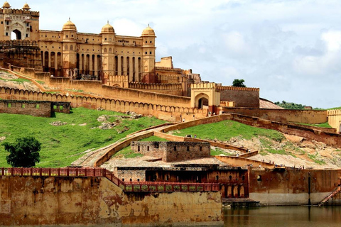 From Delhi: Private 4-Day Golden Triangle TourTour with Guide and Transport Only