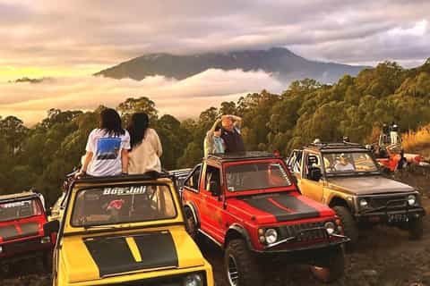 Mont Batur : lever de soleil en jeep, source chaude et petit-déjeuner tout inclus