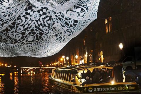 Amsterdam: Light Festival Unesco Canal Cruise incl. drink