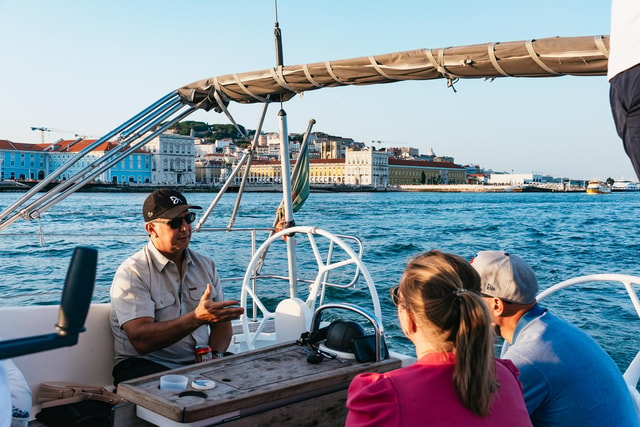 Lisbon: Daytime/Sunset/Night City Sailboat Tour with Drink