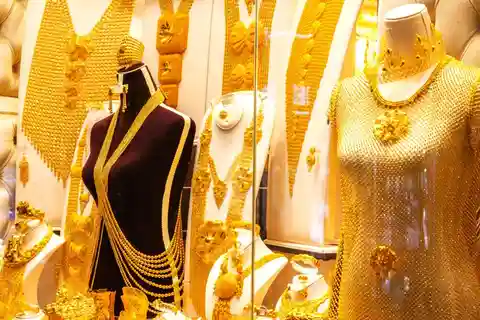 Dubai and Sharjah: Discover Hidden Markets Shopping Tour