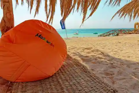 Hurghada: Magawish Island Bootstour mit Mittagessen & Transfer
