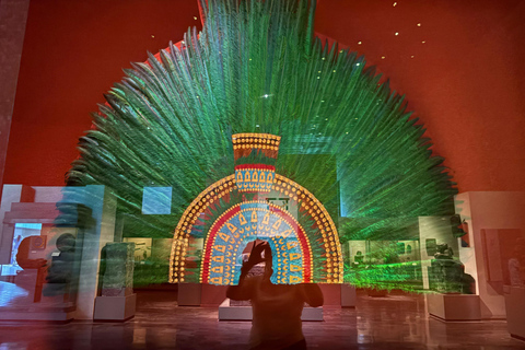 Mexico City: Chapultepec Walking Tour Museums "From Heroes to Origins"