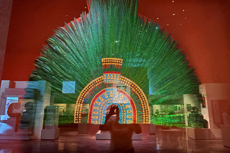 Mexico City: Chapultepec Walking Tour Museums "From Heroes to Origins"